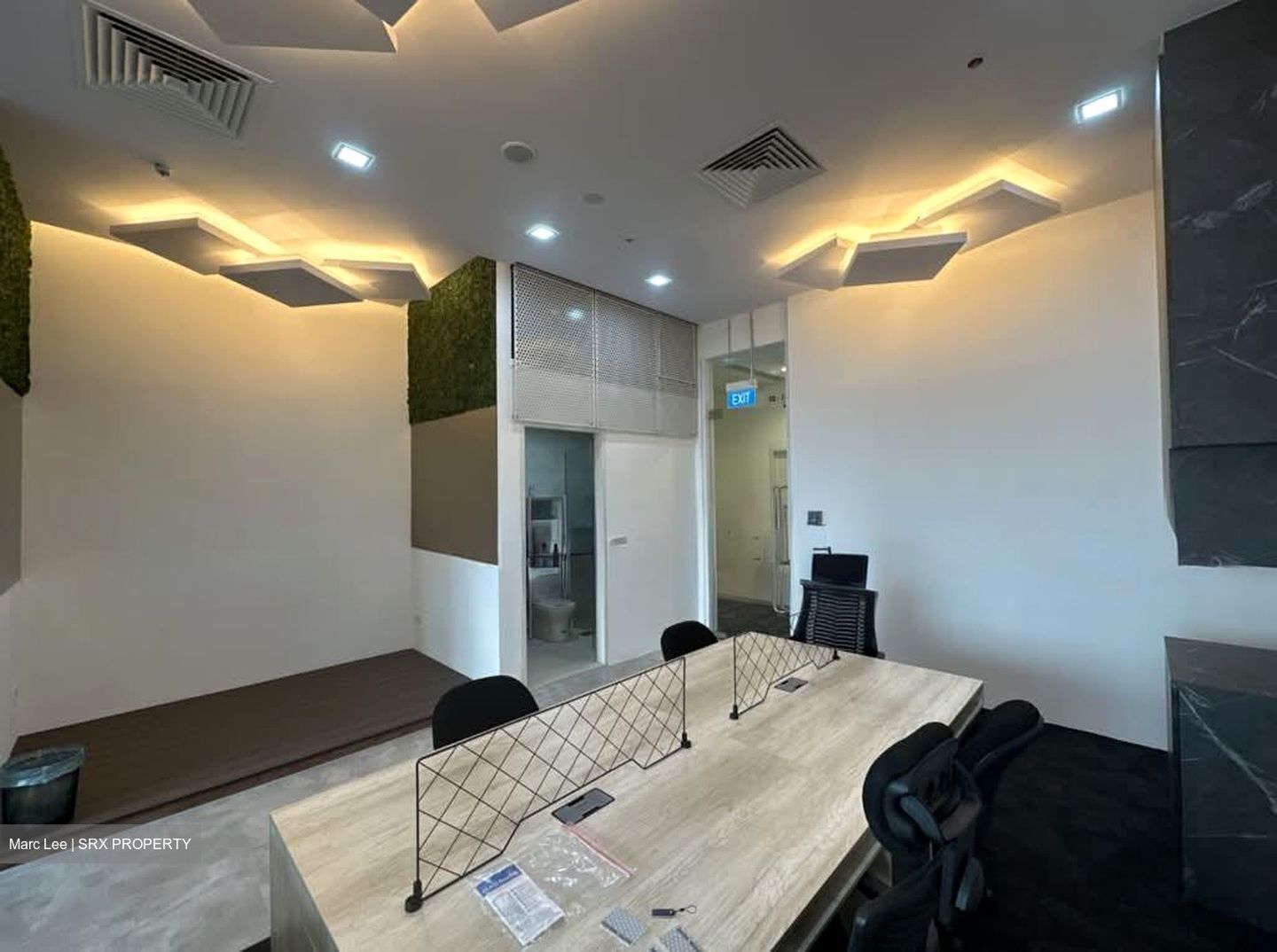 Centrium Square (D8), Office #591525021
